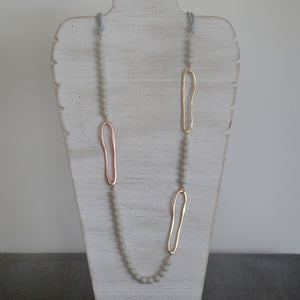 GREY LEATHER AND CRYSTAL NECKLACE WITH ROSE GOLD AND GOLD DETAIL