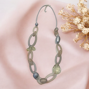 SIA NECKLACE GREY/BROWN RESIN OVAL 