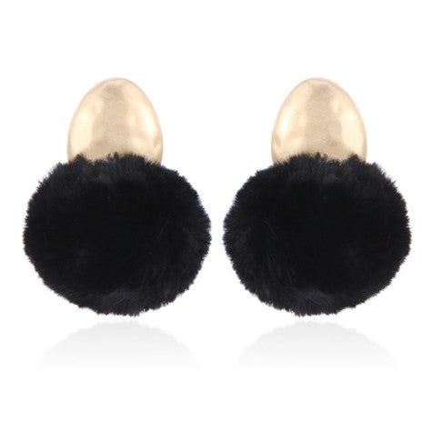 BLACK FLUFFY EARRING ON GOLD STUD 