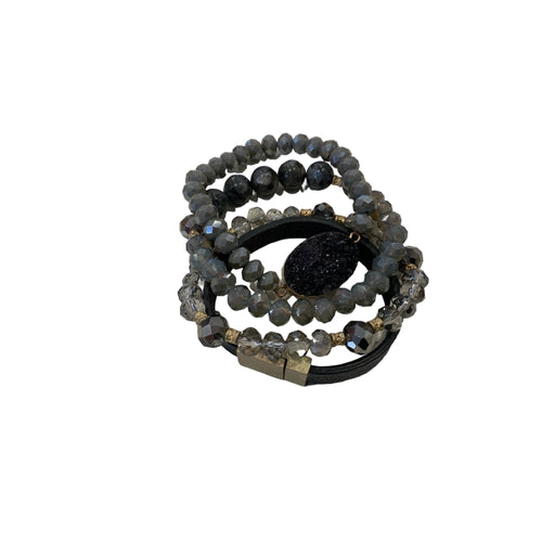 BLACK LARGE CRYSTAL LEATHER BRACELET