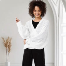 MORGAN WRAP TOP [Sz:O/S COL:WINTER WHITE]