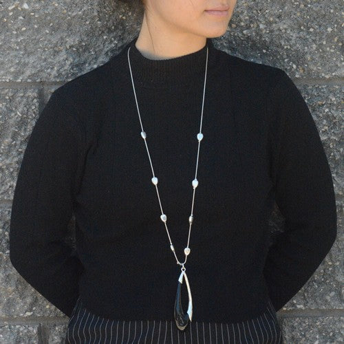 BLACK ENAMEL NECKLACE ON SILVER CHAIN 