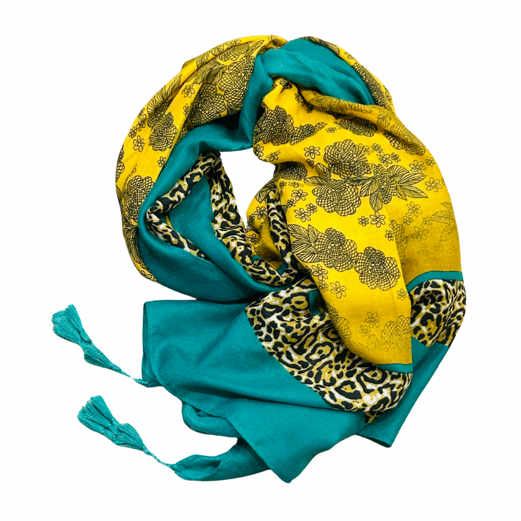 GREEN TASSEL VISCOSE SCARF