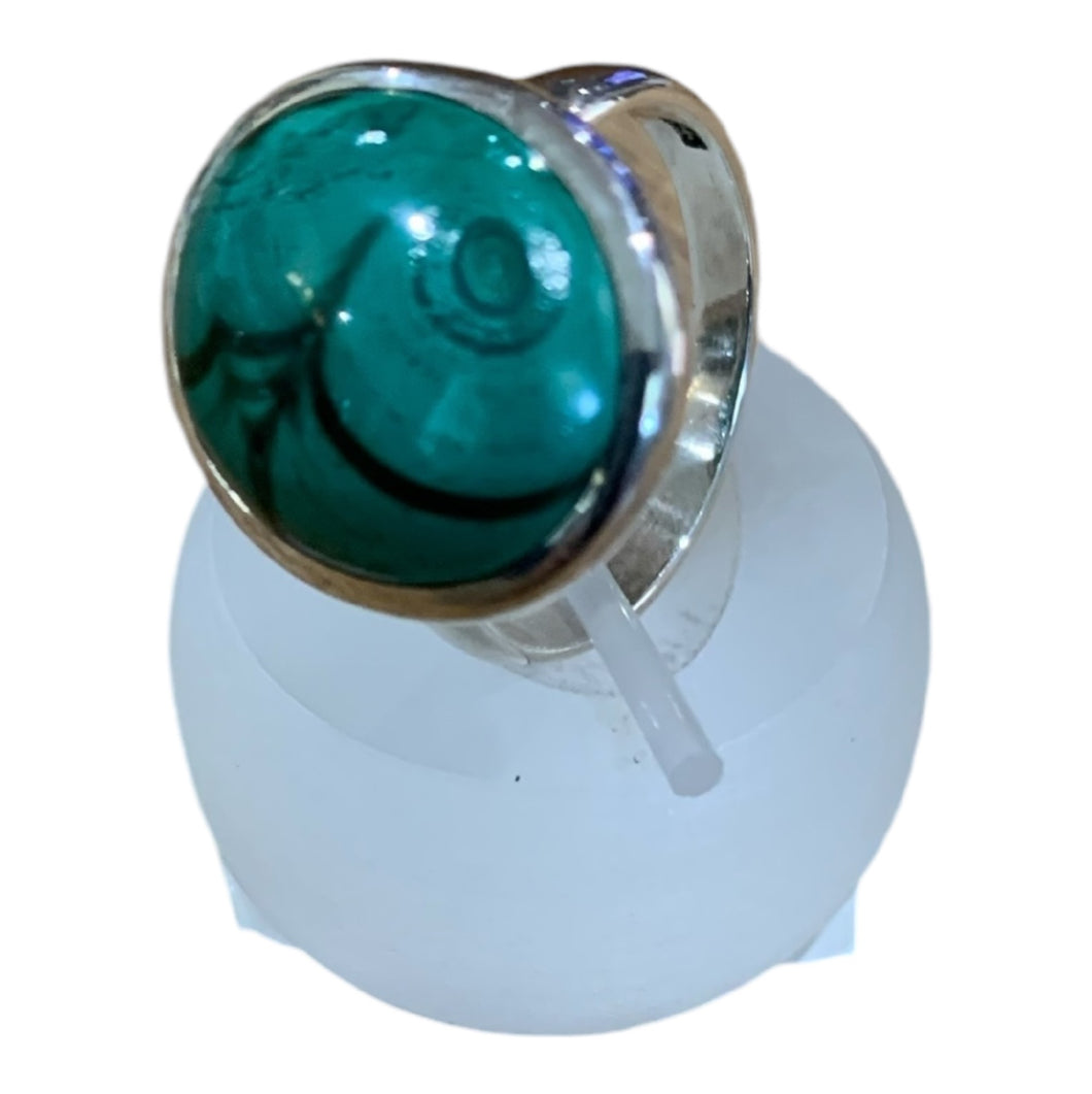 MALACHITE STERLING SILVER RING SIZE 9