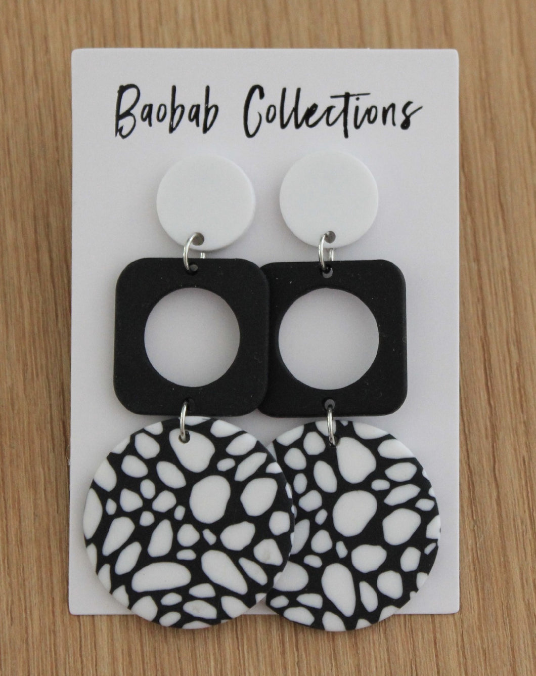 MONOCHROME DROP EARRINGS 