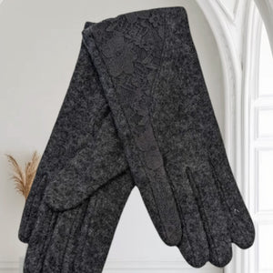 LACE GLOVES 