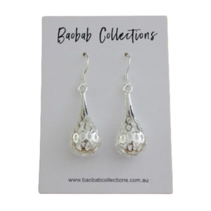 SILVER TEARDROP EARRING 