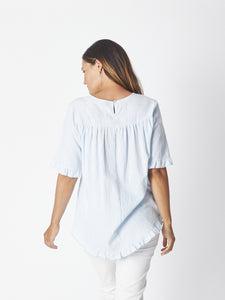 SKY RUFFLE TOP