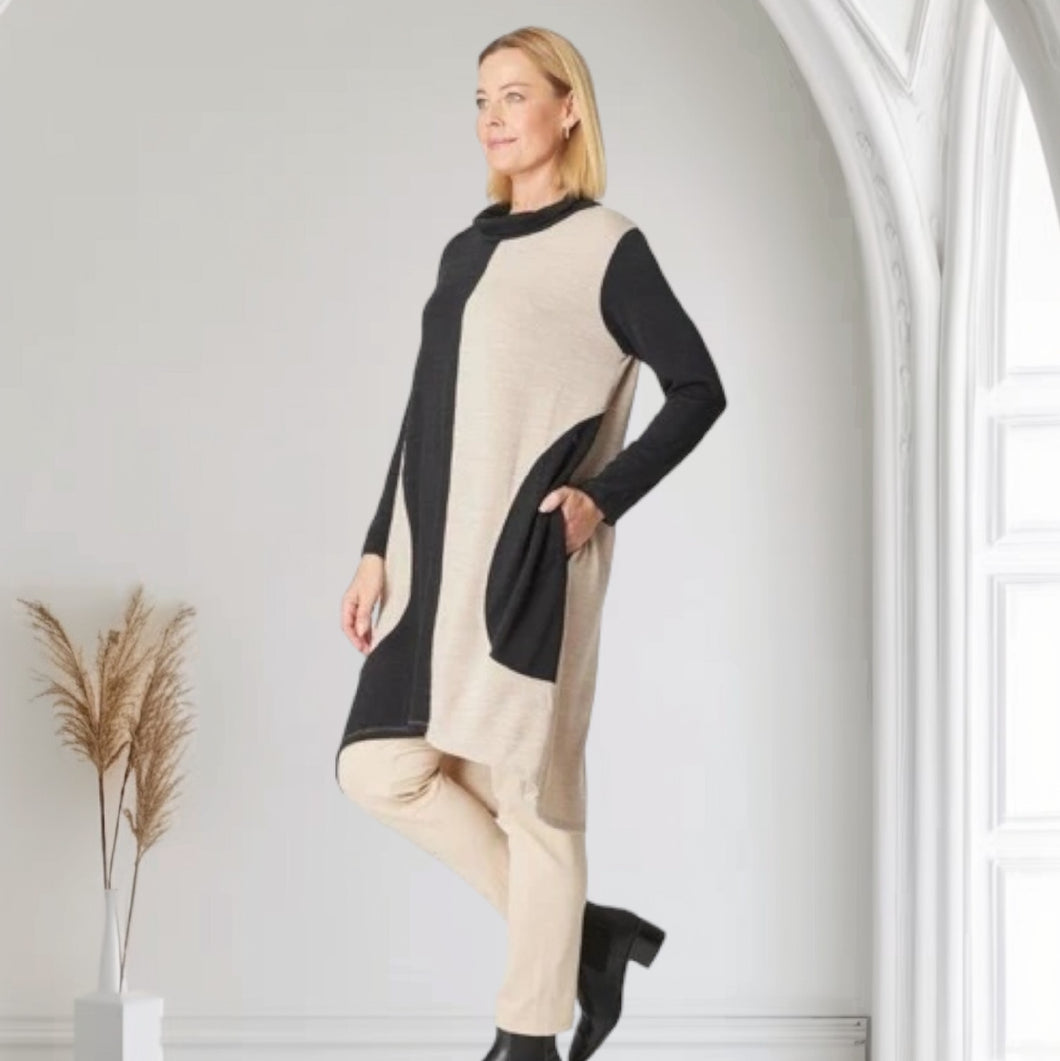 ROMY TURTLE NECK TUNIC DRESS [Sz:10 COL:BLACK/SAND]