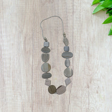 NATURAL WOOD NECKLACE